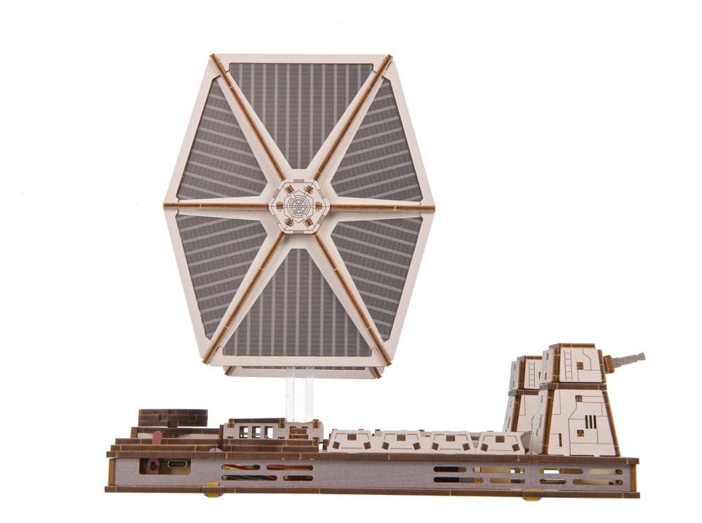 Star Wars TIE Fighter, modellino in legno Ugears con base Death Star