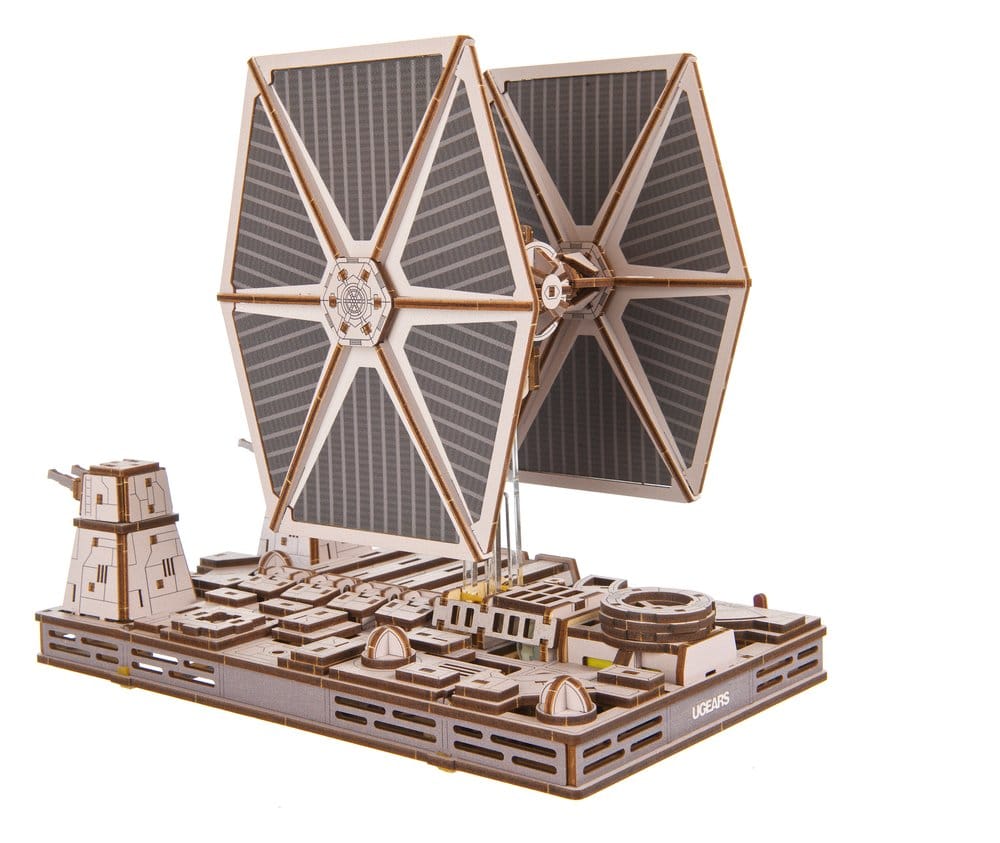 Star Wars TIE Fighter, modellino in legno Ugears con base Death Star