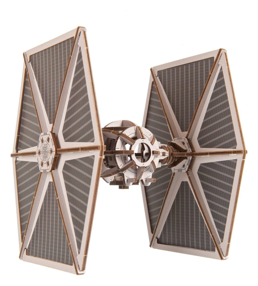 Star Wars TIE Fighter, modellino in legno Ugears con base Death Star