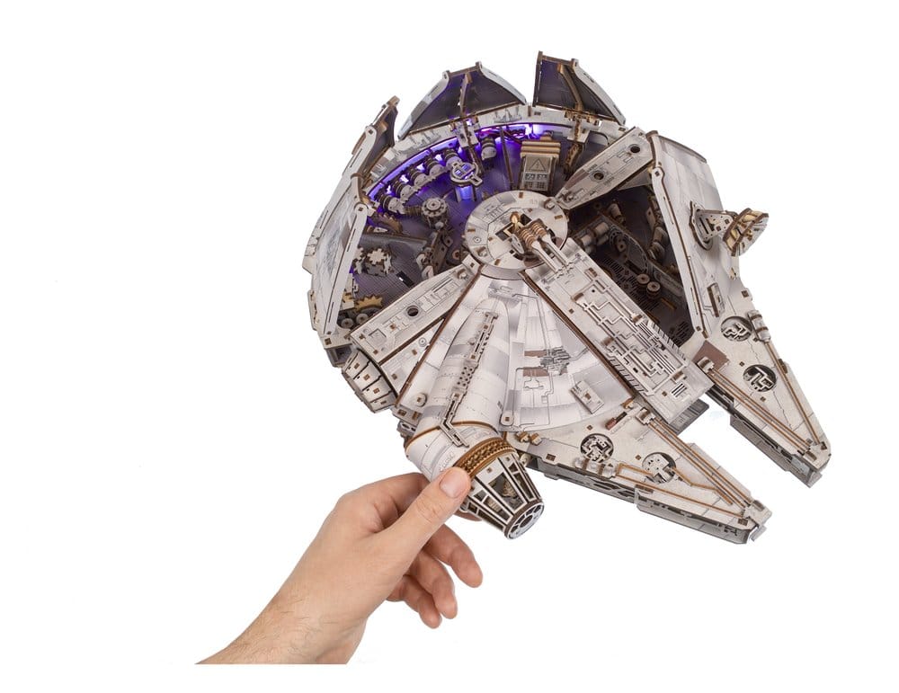 Star Wars Millennium Falcon Modellino in Legno Ugears in Scala 1:75
