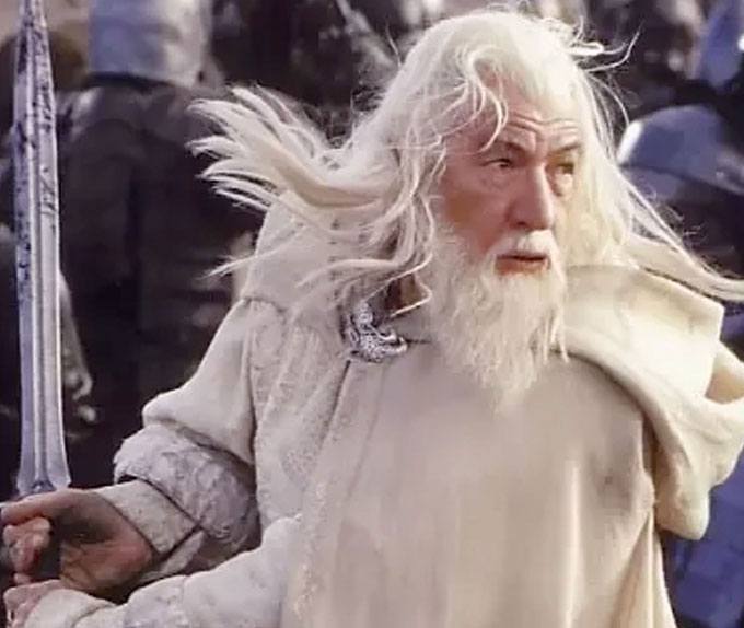 Statua in PVC Gandalf il Bianco de Il Signore degli Anelli - Figures of Fandom, 23 cm, Weta Workshop