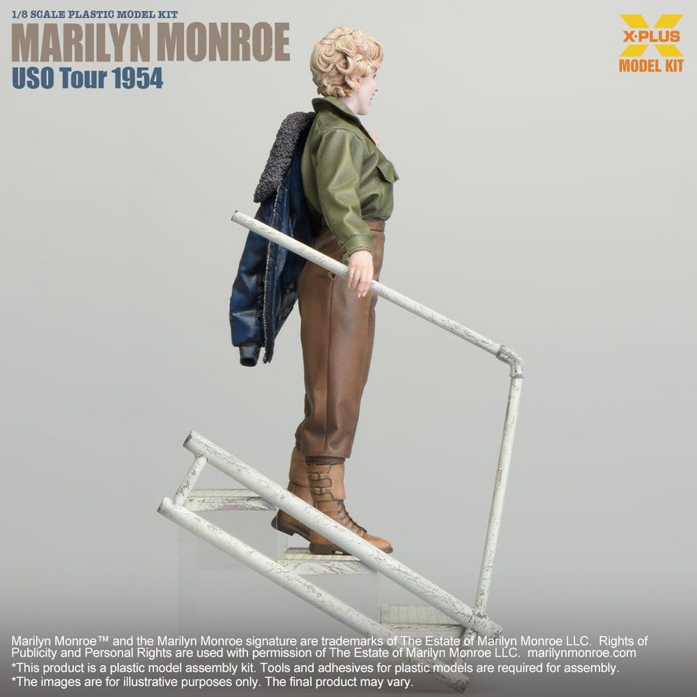Marilyn Monroe in uniforme militare, modellino in plastica scala 1/8 da 26 cm, X-Plus