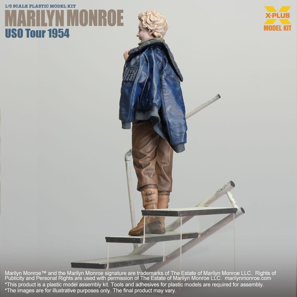 Marilyn Monroe in uniforme militare, modellino in plastica scala 1/8 da 26 cm, X-Plus